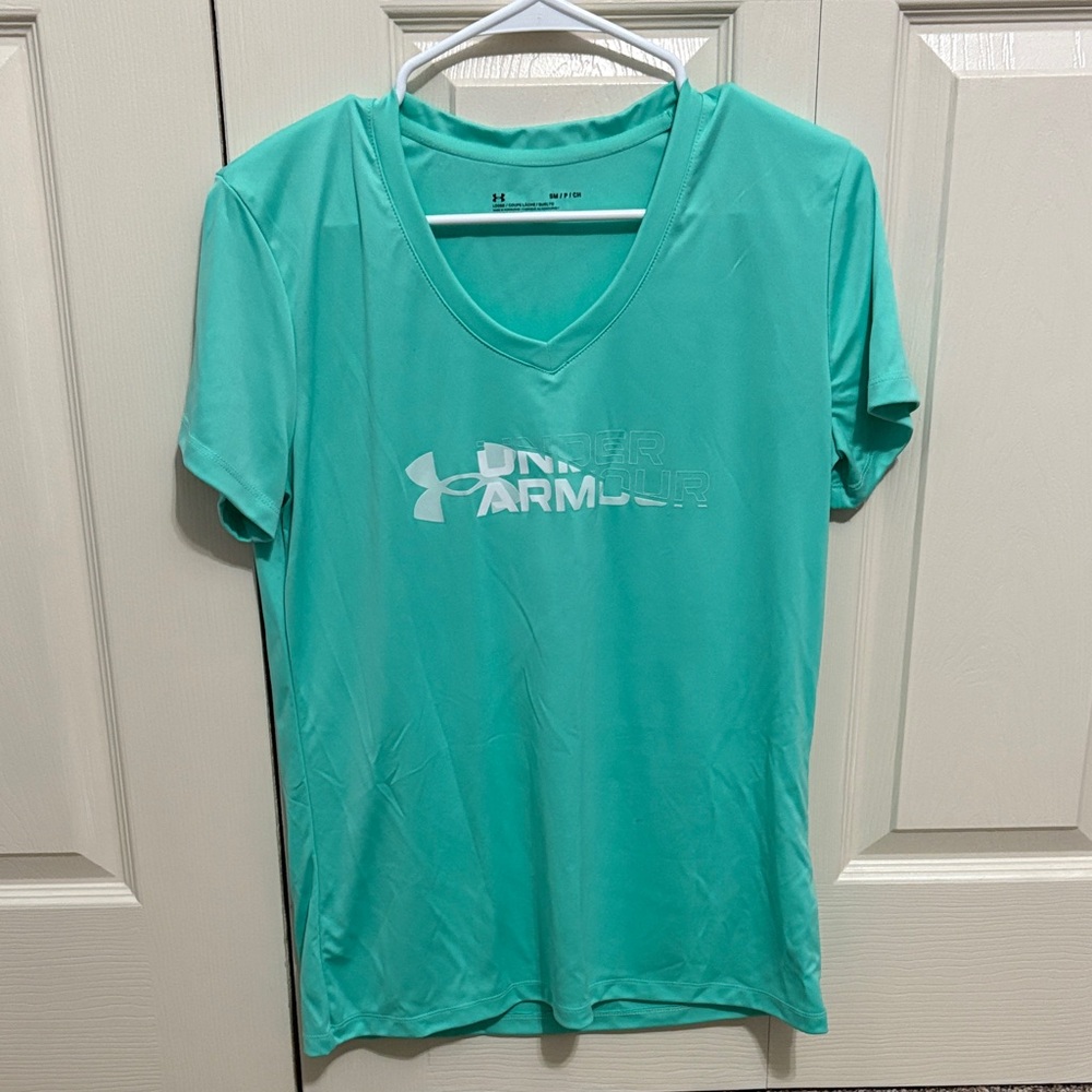 Under Armour Women's Aqua Short Sleeve Tee